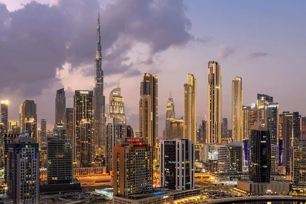Apartment Waves - Elegant Studio Retreat In Dubai Business Bay